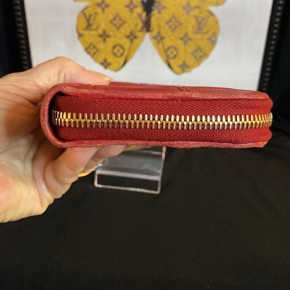 Authentic Prada Card Wallet - Picture 3 of 13